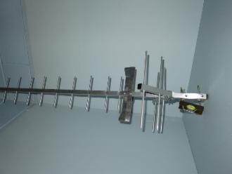 Photo of 18 ELEMENT UHF YAGI ANTENNA