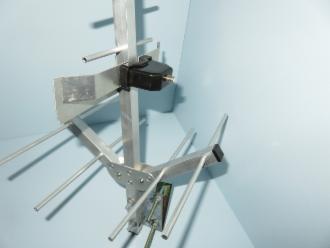 Photo of 10 ELEMENT UHF YAGI ANTENNA