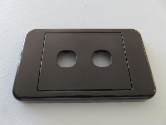 Photo of BLACK 1 HOLE ARCHITRAVE PLATE